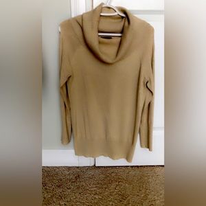 Thalia Sodi Beautiful Golden Shimmer Top, with detail cut sleeves, size M